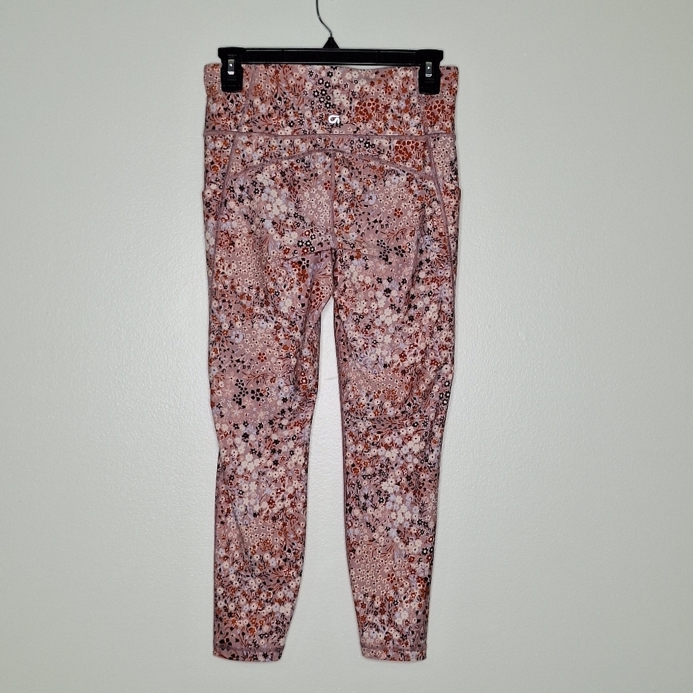 GapFit High Rise Blackout Full Length Leggings in Purple Lavender Floral - Picture 5 of 14